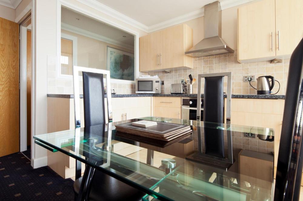 Queens Mansions: Ocean View Apartment Blackpool Ngoại thất bức ảnh